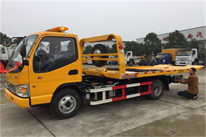 宜宾哪里有拖车服务